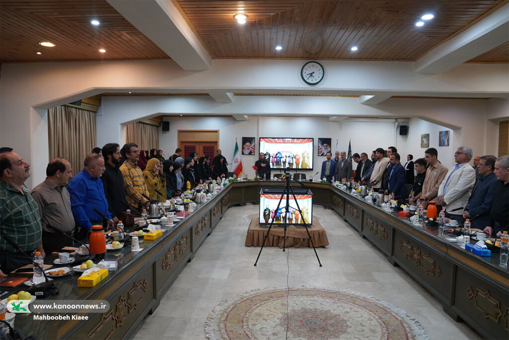 اولویت باشگاه ادبی قاف، تربیت آفرینشگر است