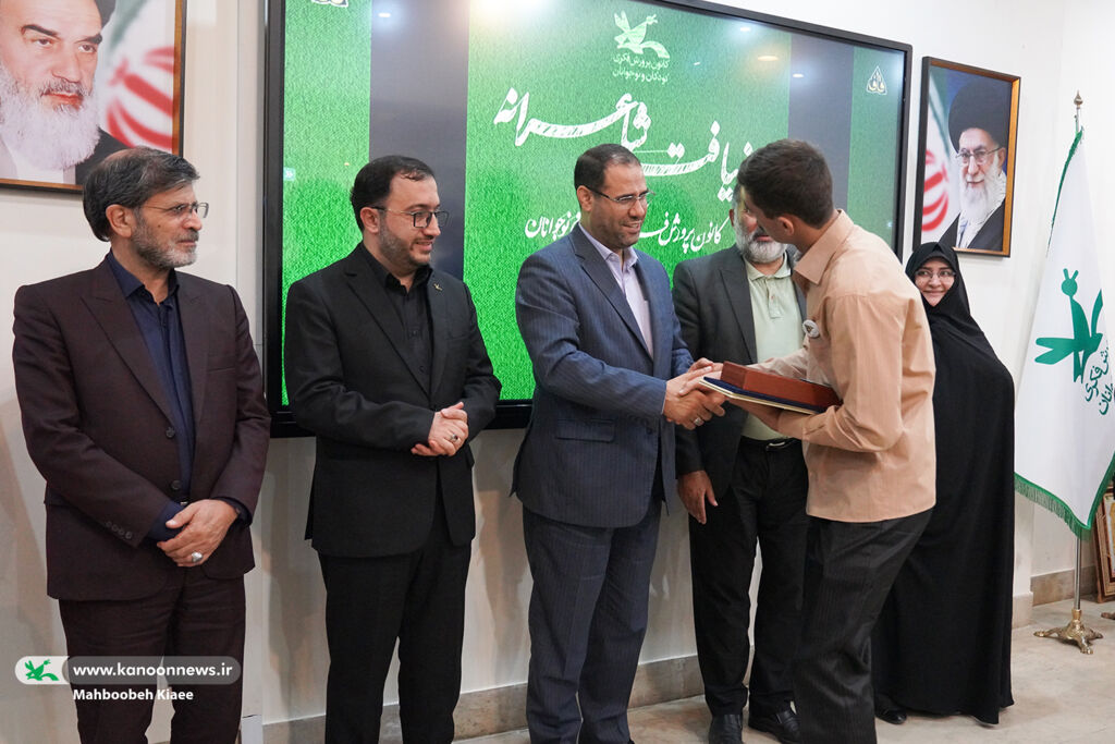 توصیههای شاعران برجسته به نخبگان ادبی باشگاه قاف کانون