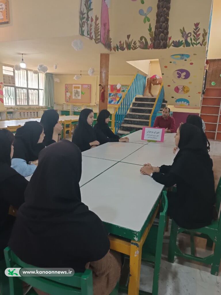 نشست شورای مشورتی نوجوانان در مراکز بندرترکمن، دلند و گنبدکاووس