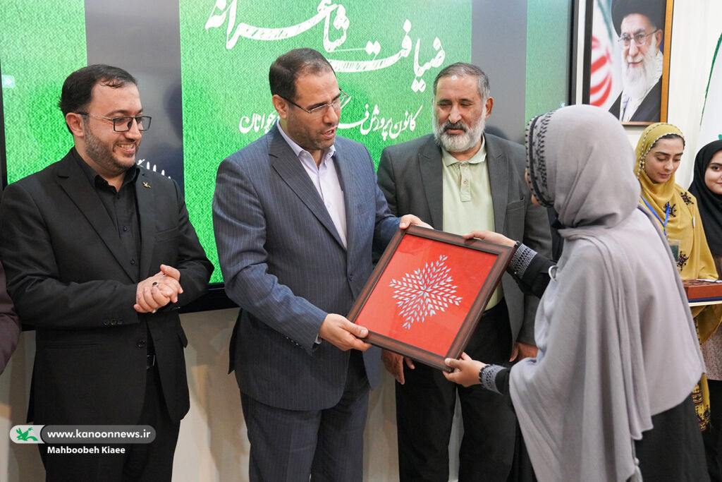 دو عضو کانون سیستان و بلوچستان مهمان ضیافت شاعرانهی استعدادهای برتر کشور