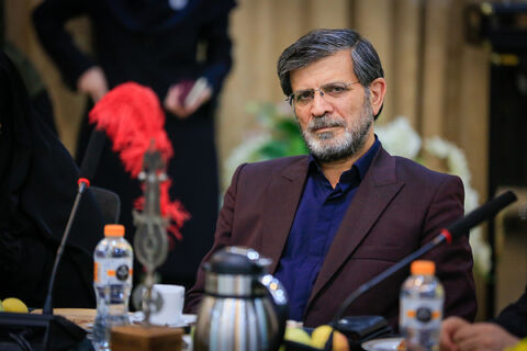 ضیافت شاعرانه و تجلیل از برگزیدگان باشگاه قاف