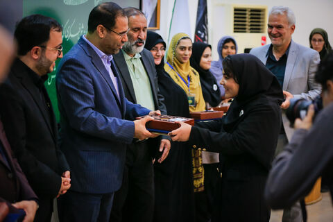 ضیافت شاعرانه و تجلیل از برگزیدگان باشگاه قاف