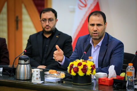 ضیافت شاعرانه و تجلیل از برگزیدگان باشگاه قاف