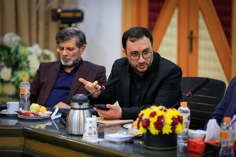 ضیافت شاعرانه و تجلیل از برگزیدگان باشگاه قاف