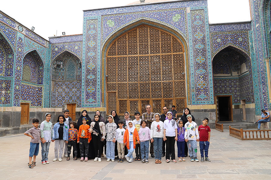 مدیرکل و اعضای کانون اردبیل به شهدای جنگ چالدران ادای احترام کردند