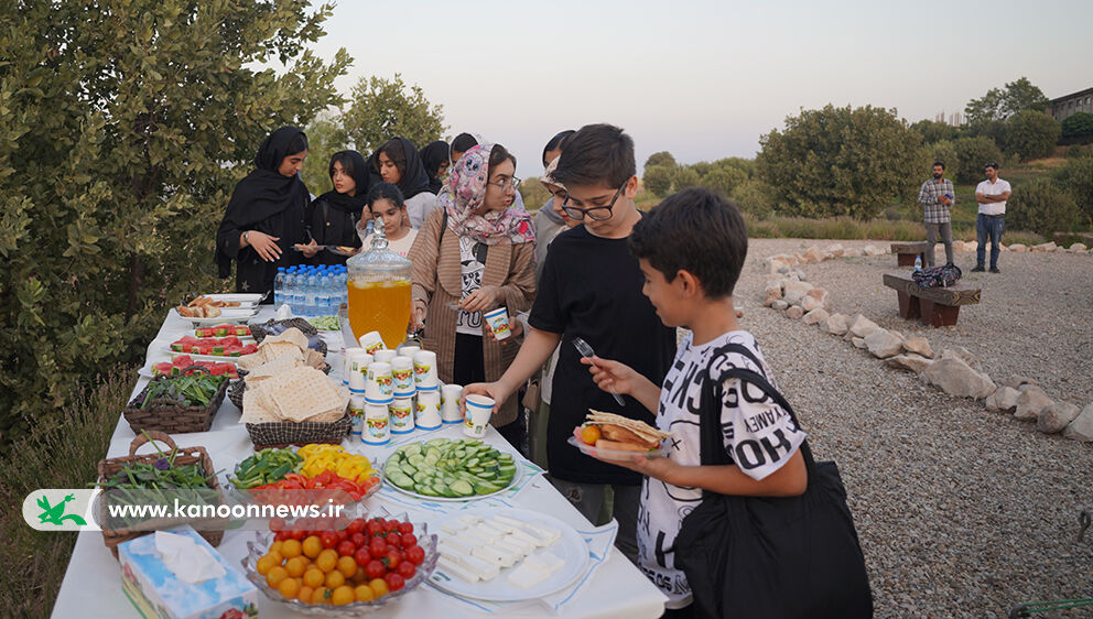 گردش علمی اعضای کانون لرستان در شرکت فارمرز خرم آباد