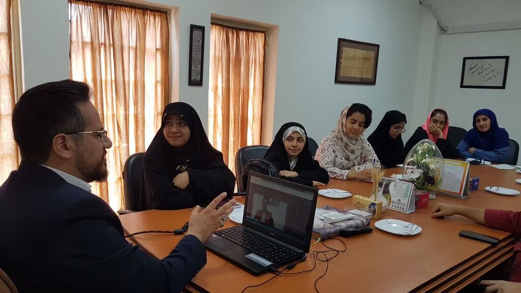سومین نشست رابطان رسانه کانون کرمانشاه