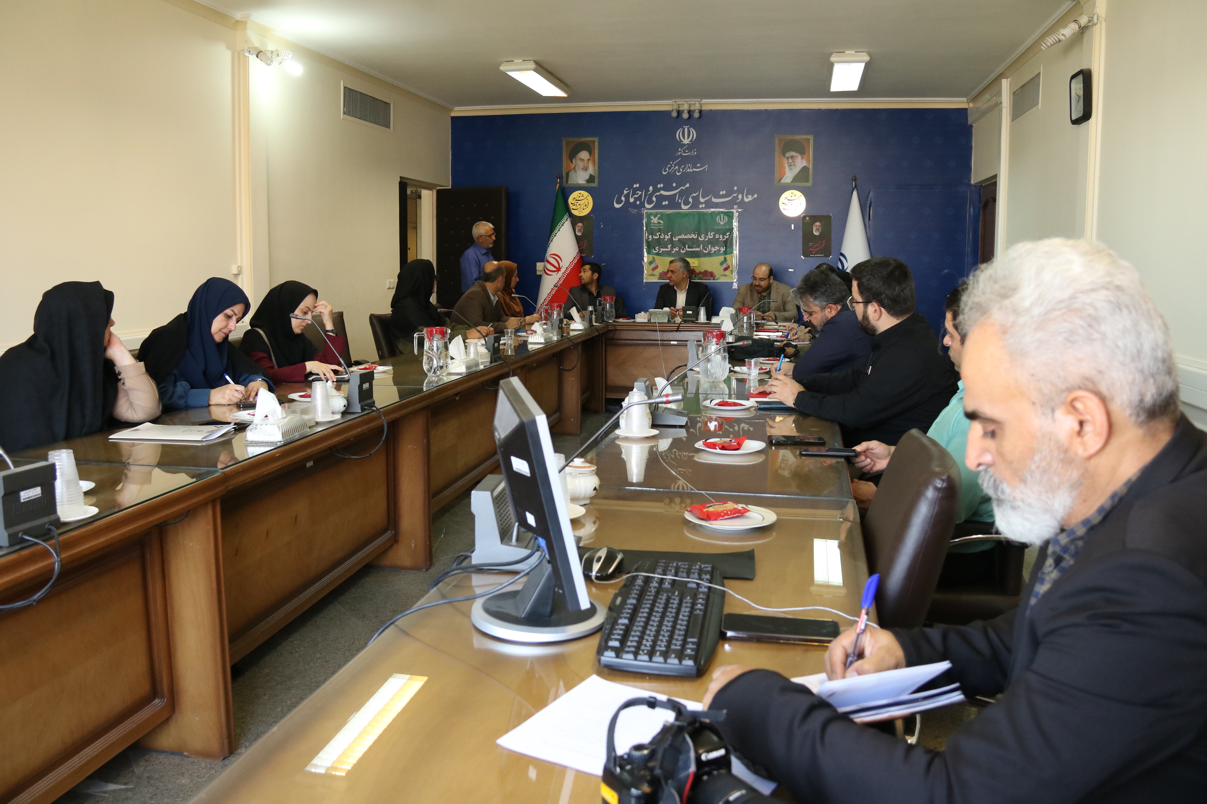 دومین جلسه گروه کاری تخصصی کودک و نوجوان استان مرکزی