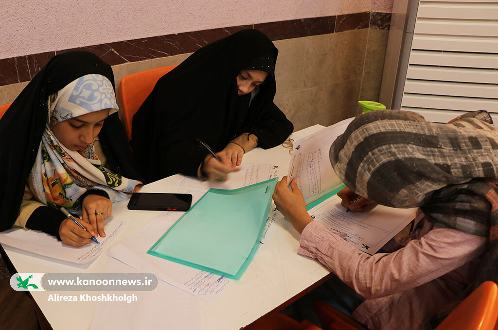 دومینگردهمآیی آموزشی خبرنگاران نوجوان کانون گیلان