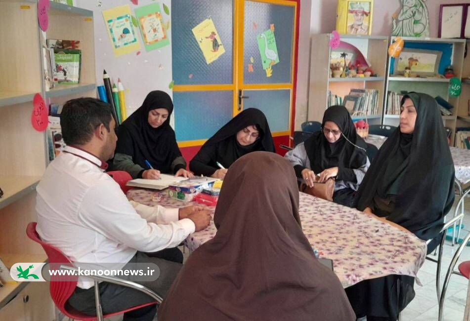 بازدید کارشناسان کانون کرمان از مراکز فرهنگیهنری