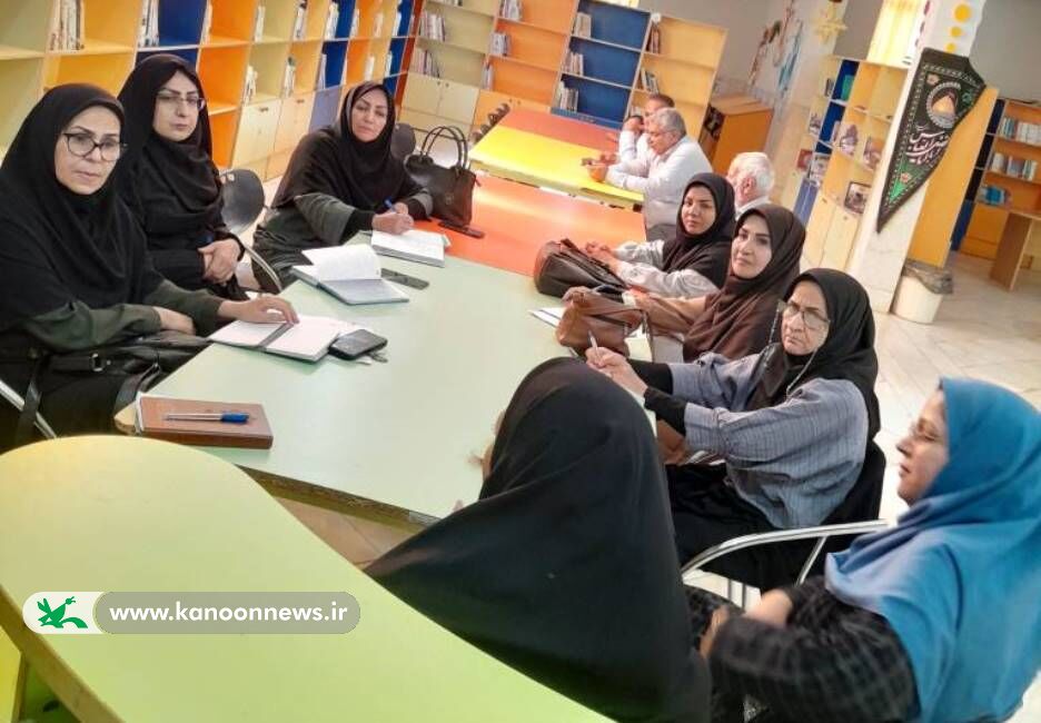 بازدید کارشناسان کانون کرمان از مراکز فرهنگیهنری