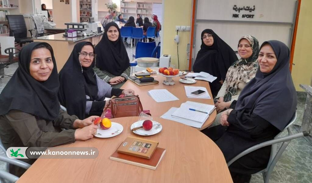 بازدید کارشناسان کانون کرمان از مراکز فرهنگیهنری