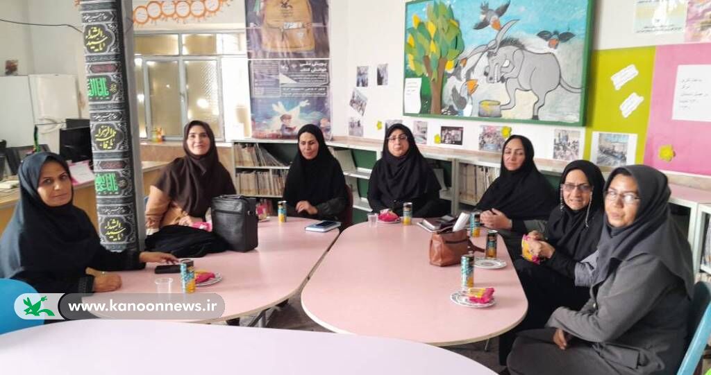 بازدید کارشناسان کانون کرمان از مراکز فرهنگیهنری