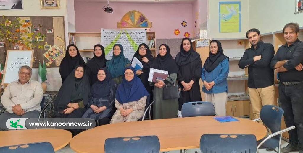 بازدید کارشناسان کانون کرمان از مراکز فرهنگیهنری