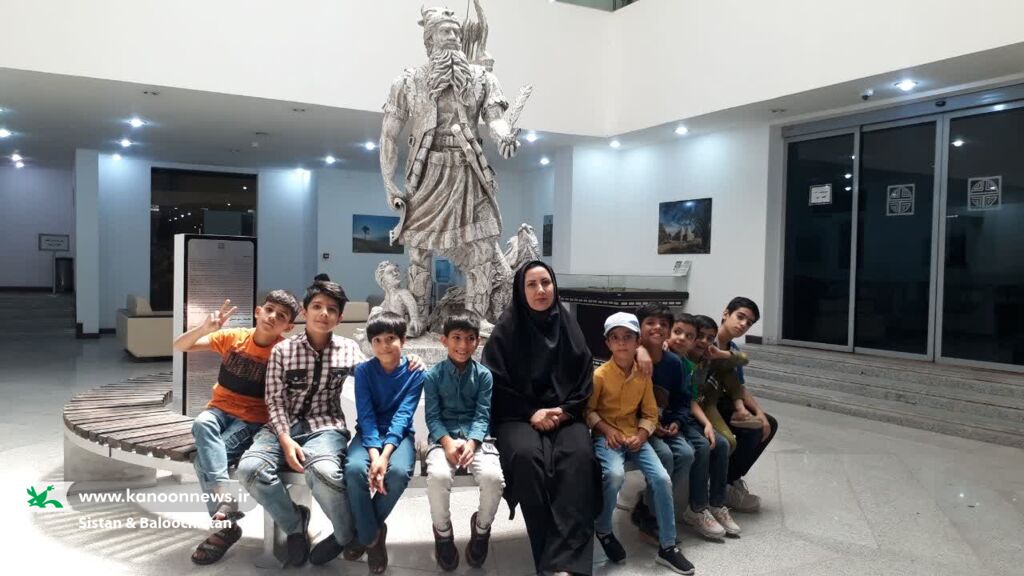 بازدید اعضای کانون پرورش فکری سیستان و بلوچستان از موزهی منطقهای جنوب شرق ایران