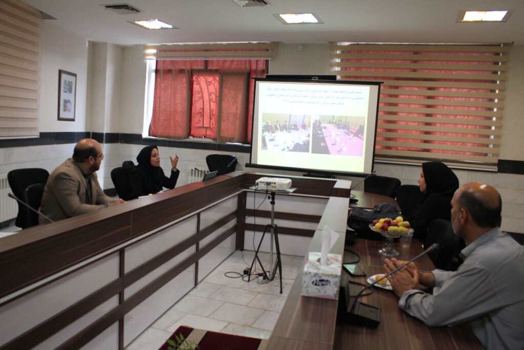 بررسی فعالیت علمی_مرکزی بررسی فعالیت های علمی مراکز کانون استان مرکزی