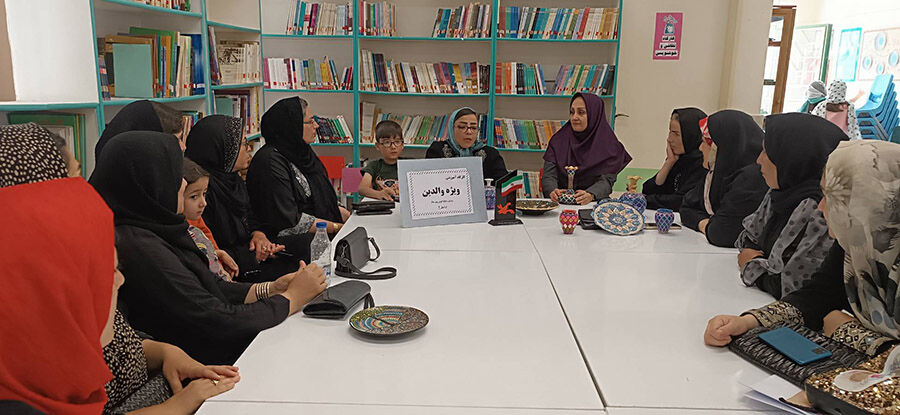 کارگاه طراحی و نقطه کوبی روی سفال ویژه اولیا