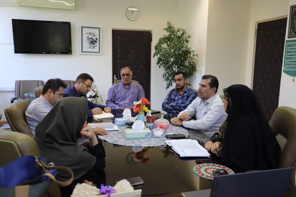 شورای عمرانی کانون استان با حضور نمایندگان سازمان برنامه و بودجه برگزار شد.