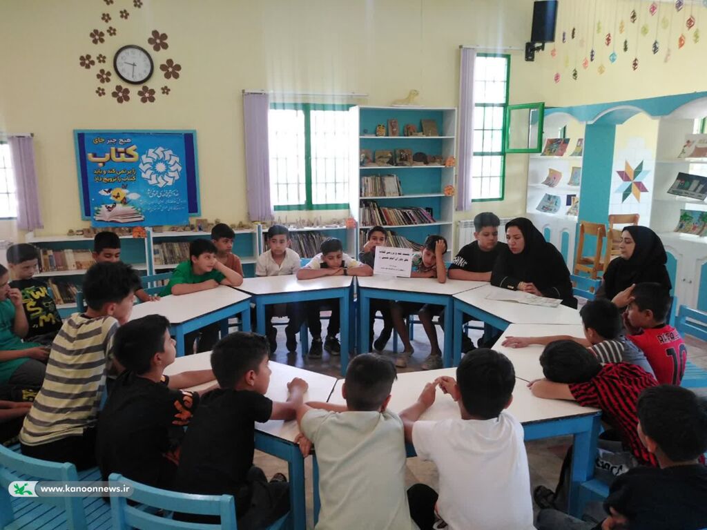 نقد کتاب مرکز چناران کتاب «مثل یاوران امام حسین (ع) نقد و بررسی شد