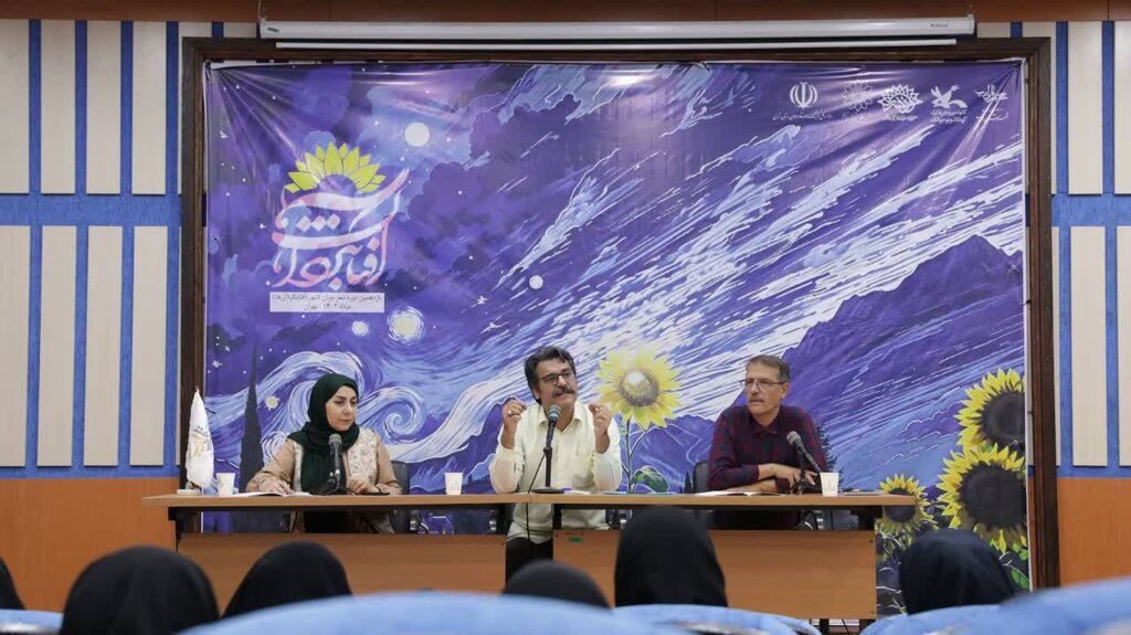 دو نوجوان کانون کرمانشاه در بین شاعران منتخب/ یازدهمین دوره آموزشی شعر جوان آفتابگردانها