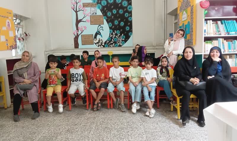 برپایی نمایشگاه دستسازههای جاماندگان اربعین در مرکز 2 همدان