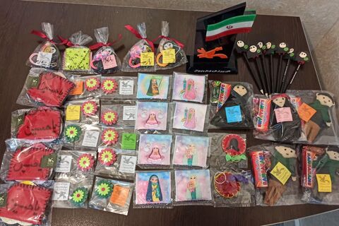 دست سازه های عاشورایی در مسیر موکب های اربعین حسینی