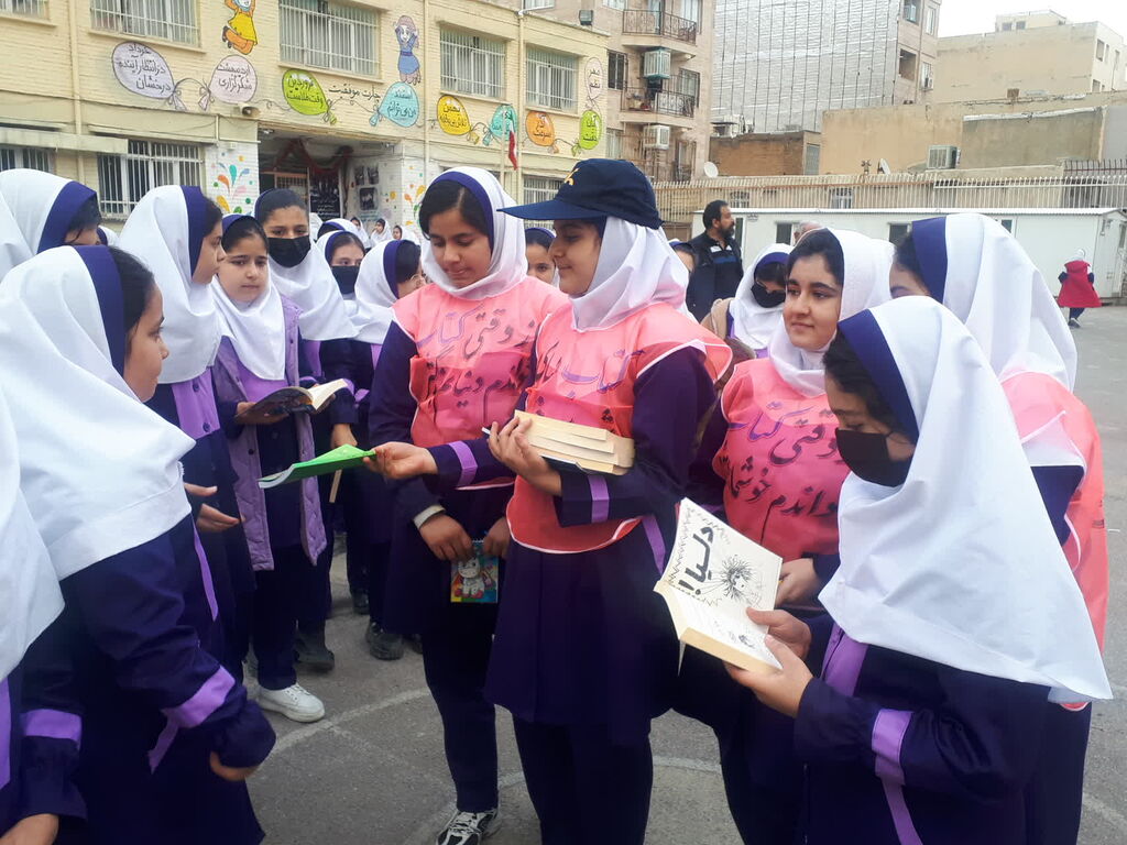 باشگاه کتابخوانی کانون کرمانشاه بهعنوان برترین در کشور