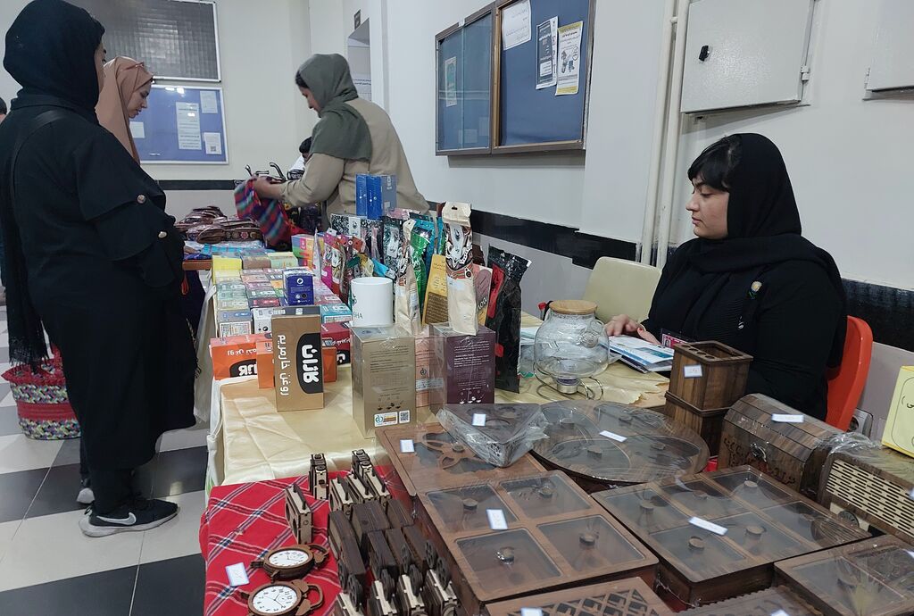 برگزاری نمایشگاه صنایعدستی در حاشیه اردوی قاف گلستان