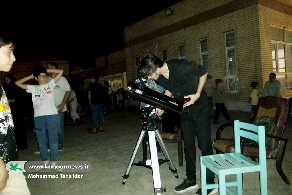 شب گذشته دوستداران نجوم زیر آسمان شب بودند