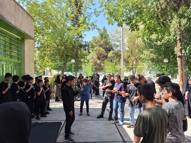 "عارفانه های عاشورا "بامیزبانی مرکز شماره ۱۳ و همراهی مراکز شماره هفت و یک