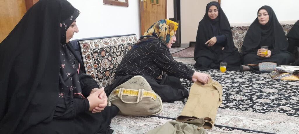 "محمدرسول، آن مرد کوچک" را بخوانیم