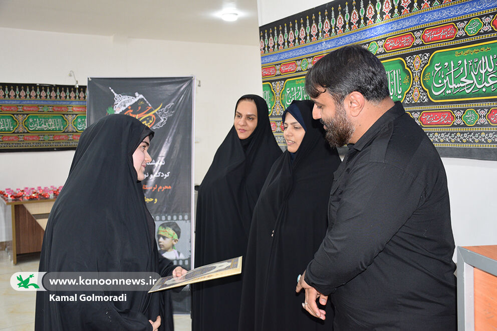 هویت ملی و مذهبی در مراکز کانون لرستان تقویت شود