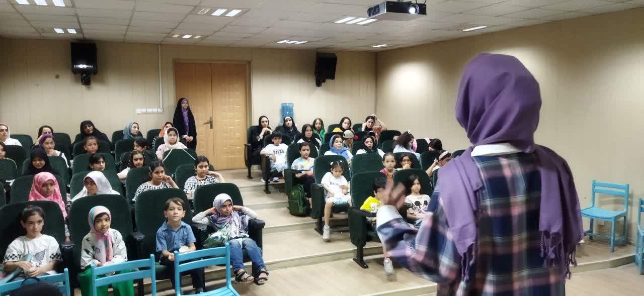 کتافیلم در مرکز فرهنگی هنری شماره ۱۲ اجرا شد