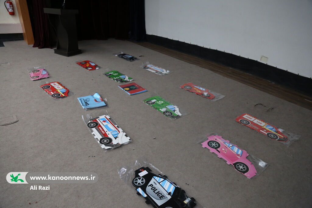 تجهیز مراکز الگو کانون استان بوشهر به ابزار معرفی مشاغل