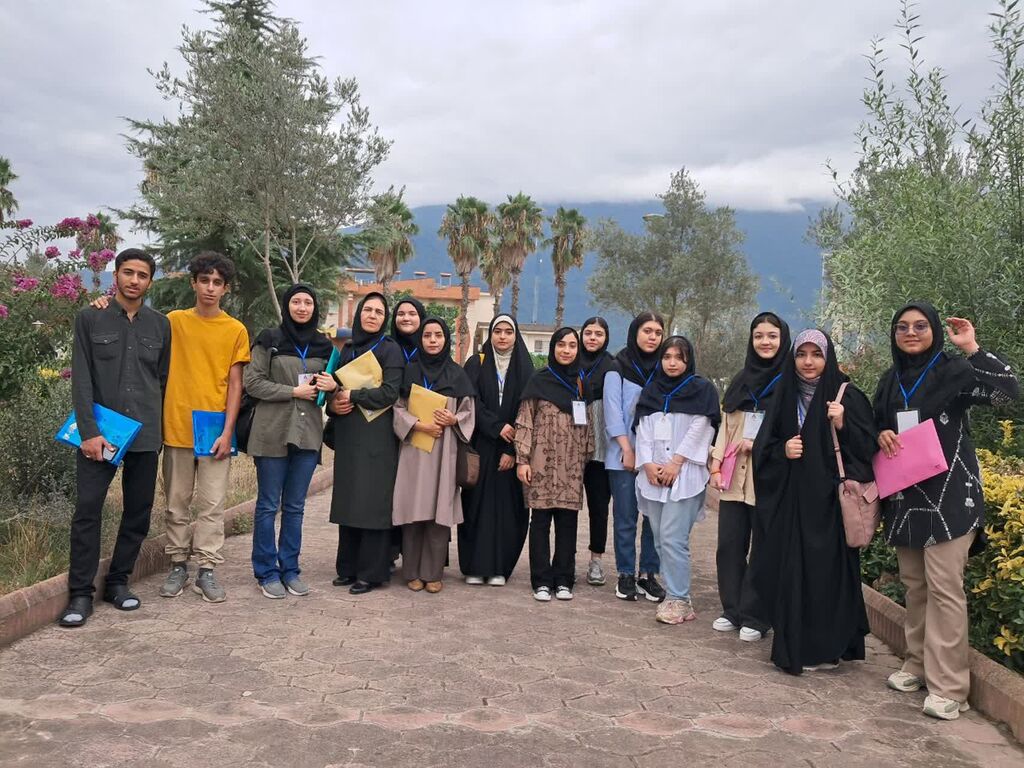 اردوی قاف شاعران و نویسندگان خراسانی شاعران و نویسندگان نوجوان خراسان رضوی بر قله ادبیات و فرهنگ