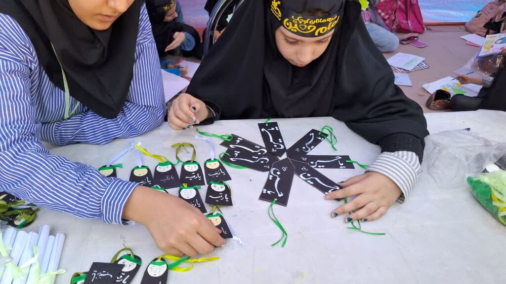 ساخت بیش از ۲۰۰۰ دستسازه اربعینی در مرکز کنگاور