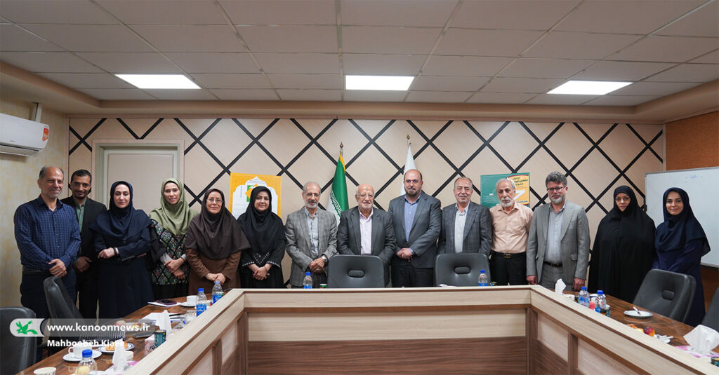 آیین رونمایی از فراخوان دهمین جشنواره خاتم در کانون پشتیبانی کانون پرورش فکری از جشنواره خاتم