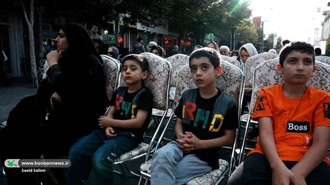 روز اول اجرای تماشاخانه تریلی سیار با نمایش «مشکهای خالی» در استان زنجان