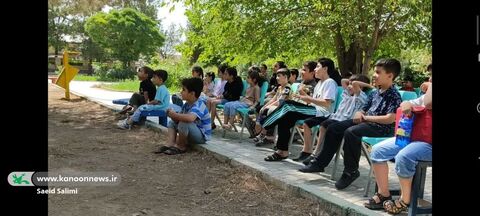 روز اول اجرای تماشاخانه تریلی سیار با نمایش «مشکهای خالی» در استان زنجان