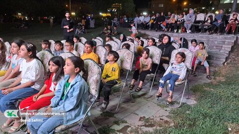 روز اول اجرای تماشاخانه تریلی سیار با نمایش «مشکهای خالی» در استان زنجان