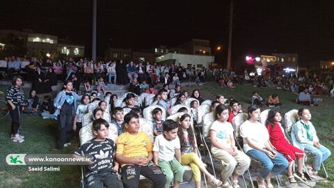 روز اول اجرای تماشاخانه تریلی سیار با نمایش «مشکهای خالی» در استان زنجان