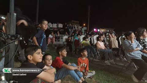 روز اول اجرای تماشاخانه تریلی سیار با نمایش «مشکهای خالی» در استان زنجان