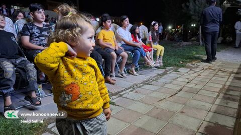 روز اول اجرای تماشاخانه تریلی سیار با نمایش «مشکهای خالی» در استان زنجان