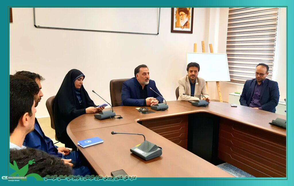 آیین تکریم و معارفه مدیر کانون زبان استان کردستان