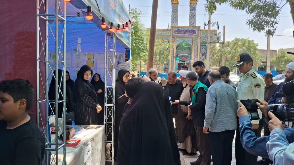 بازدید امام جمعه و استاندار کرمانشاه از موکب کنگاور