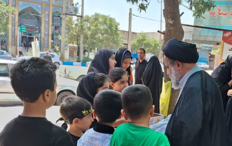 بازدید امام جمعه و استاندار کرمانشاه از موکب کنگاور