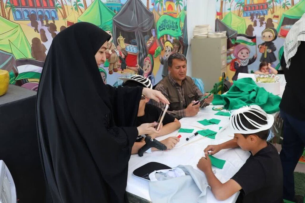 بازید کارشناس معاونت فرهنگی کانون از موکب میهمانان کوچک امام حسین(ع)