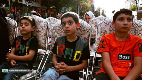 منتخب تصاویر اجرای تماشاخانه سیار با نمایش «مشکهای خالی» در استان زنجان