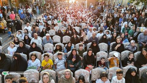 منتخب تصاویر اجرای تماشاخانه سیار با نمایش «مشکهای خالی» در استان زنجان