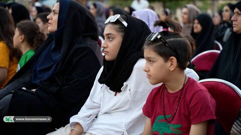 منتخب تصاویر اجرای تماشاخانه سیار با نمایش «مشکهای خالی» در استان زنجان